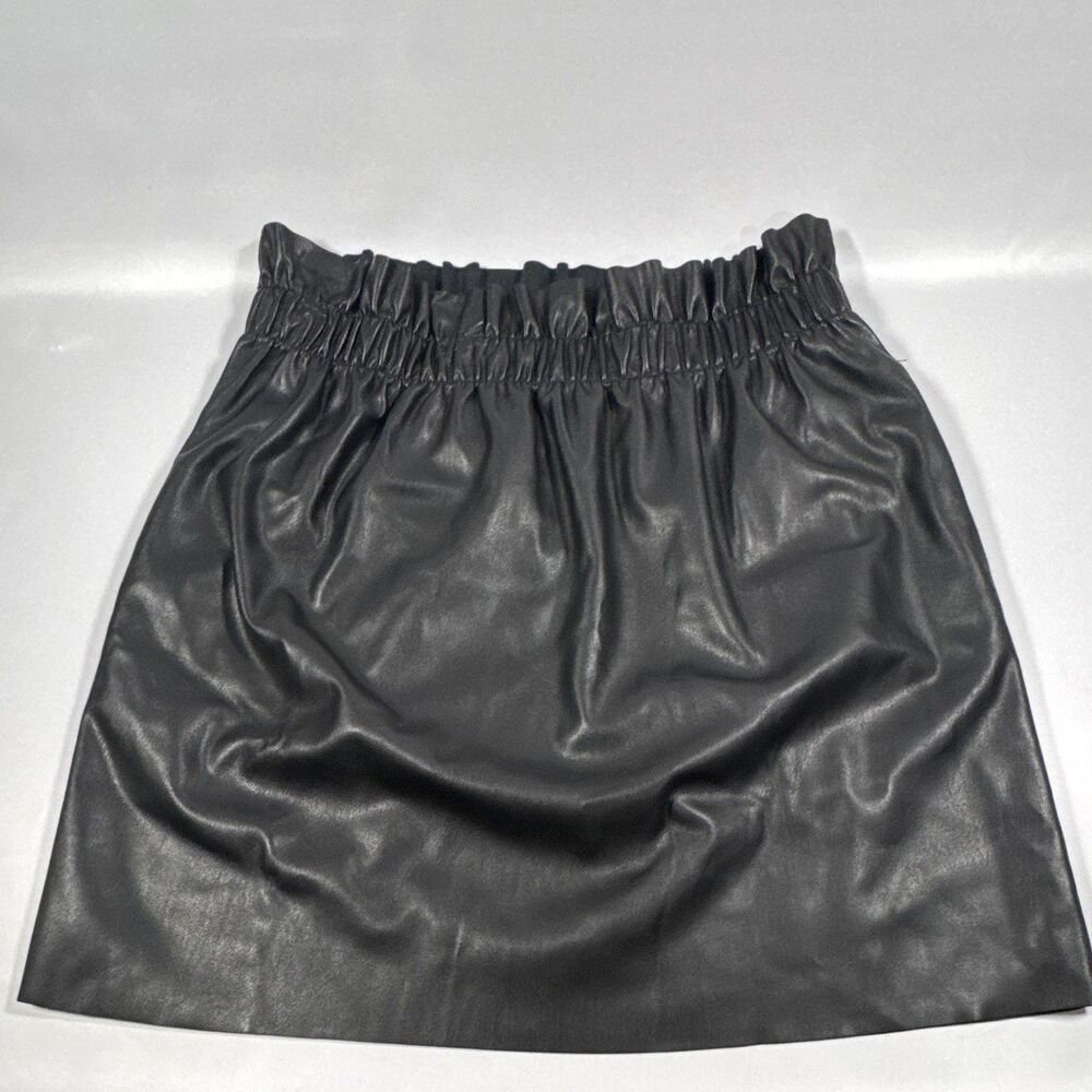 H&M Black Faux Leather Mini Skirt Size 8 Elastic Waist Ruffle Accents